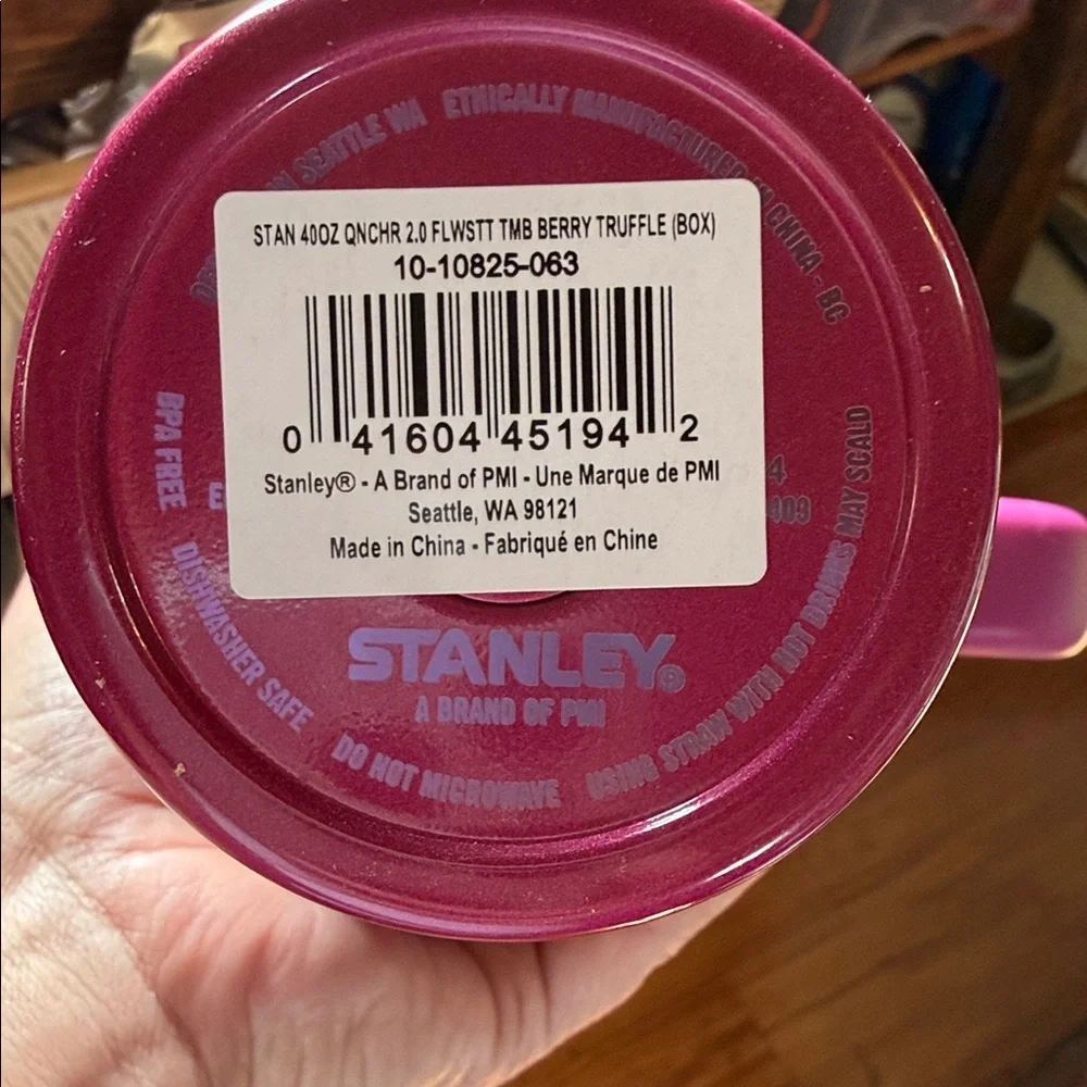 Stanley Quencher Tumbler in Pink and Purple - Picture 2 of 4